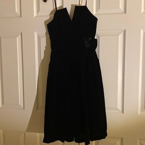 (5 for $50) Dusk Collection by Sheila Yen size 6 velvet dress with tulle lining